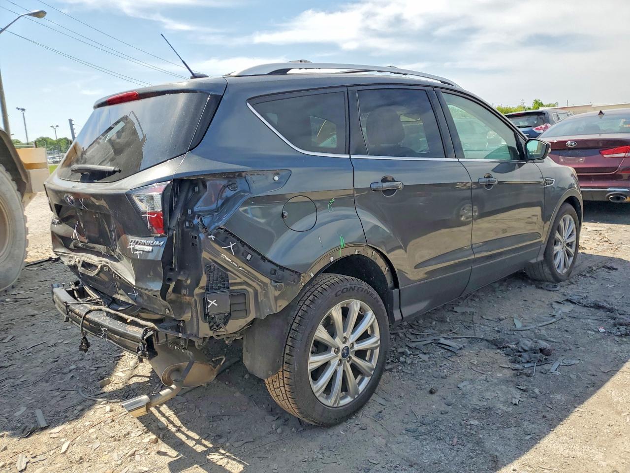 2017 FORD ESCAPE