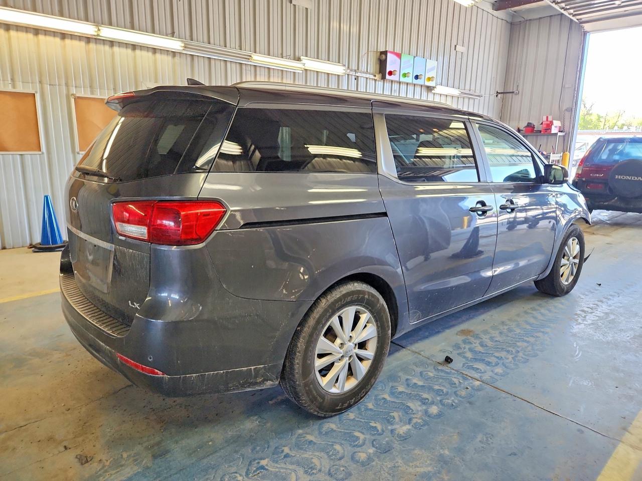 2017 KIA SEDONA