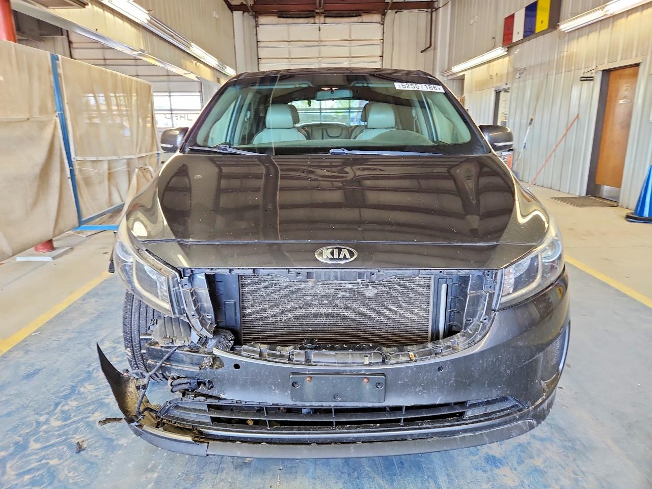 2017 KIA SEDONA