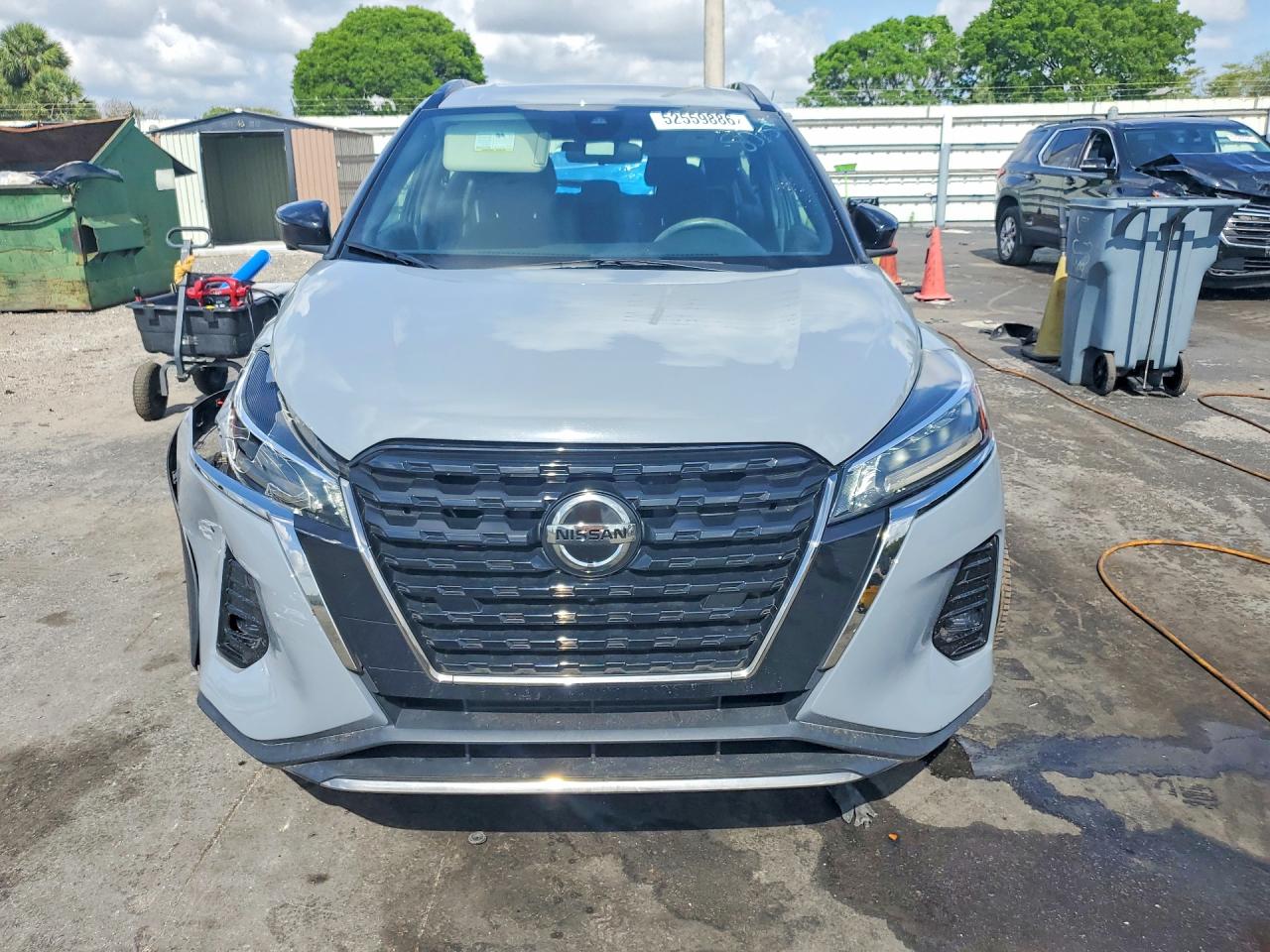 2021 NISSAN KICKS