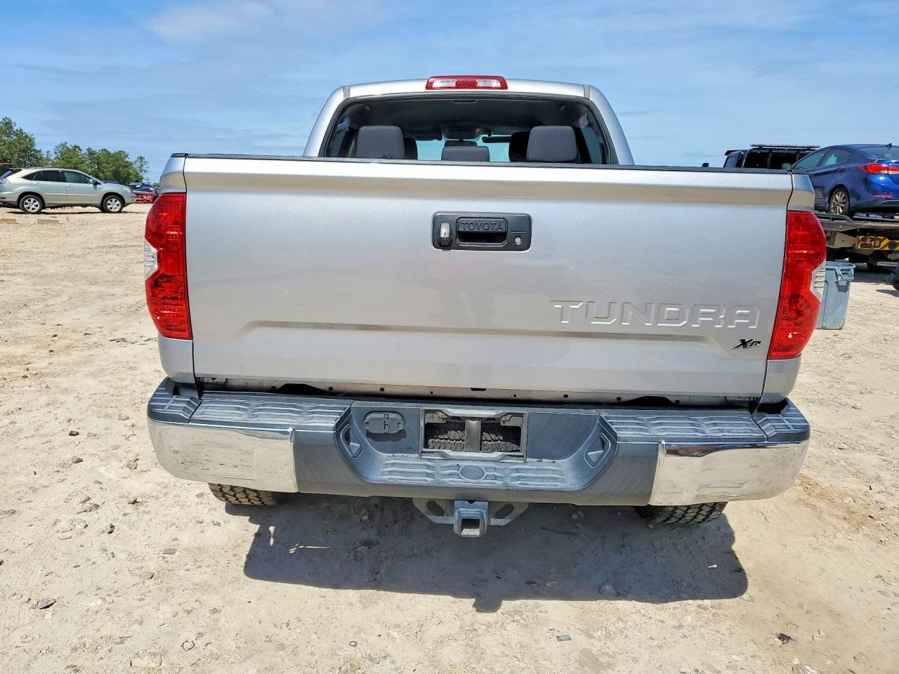2017 TOYOTA TUNDRA