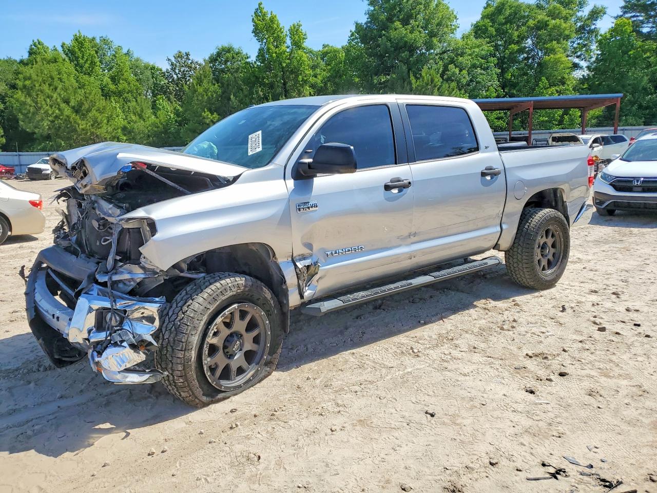 2017 TOYOTA TUNDRA