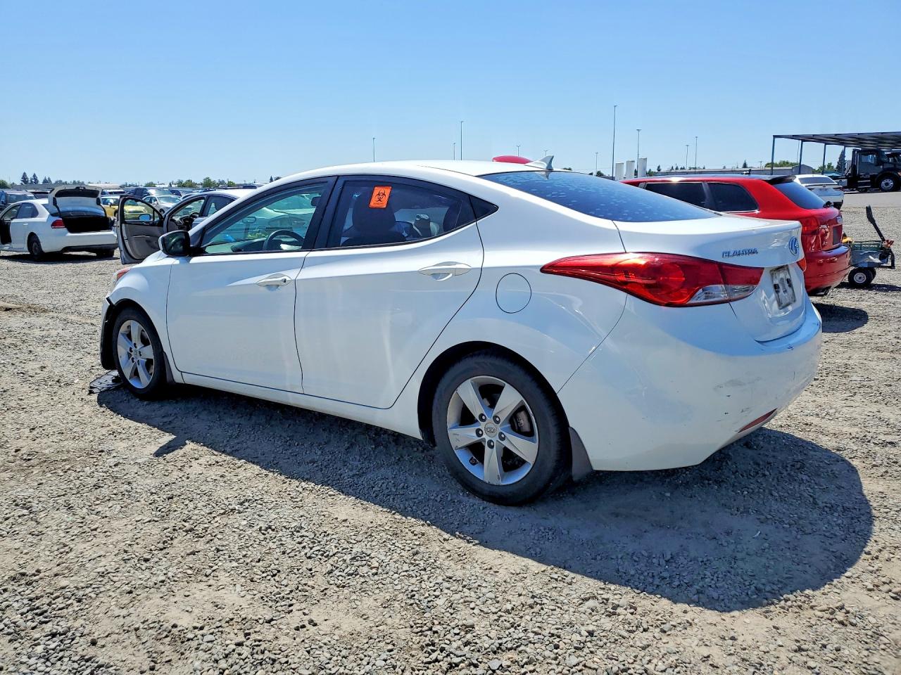 2013 HYUNDAI ELANTRA