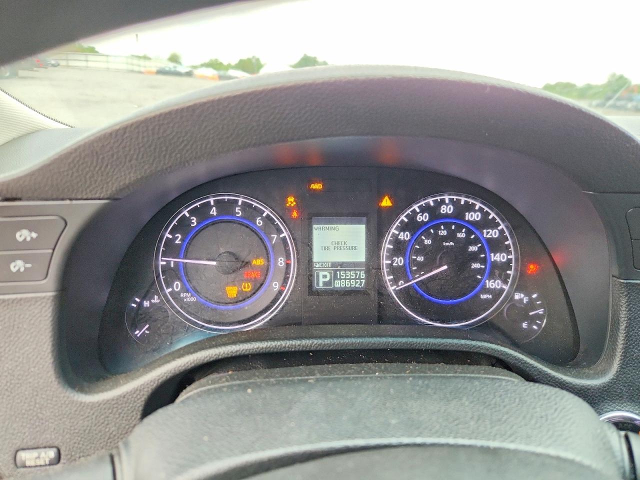 2013 INFINITI G37