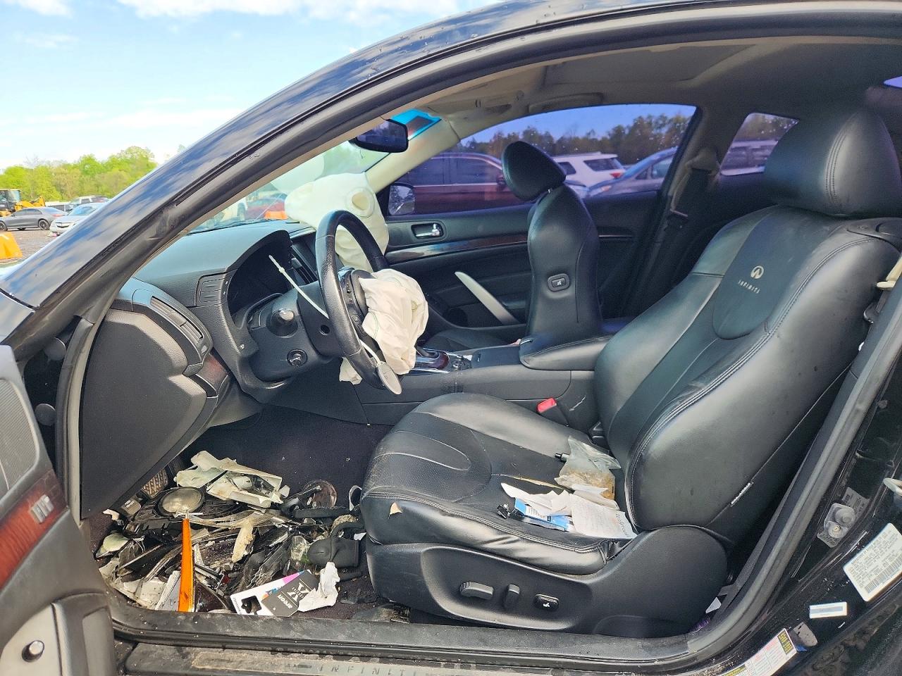 2013 INFINITI G37