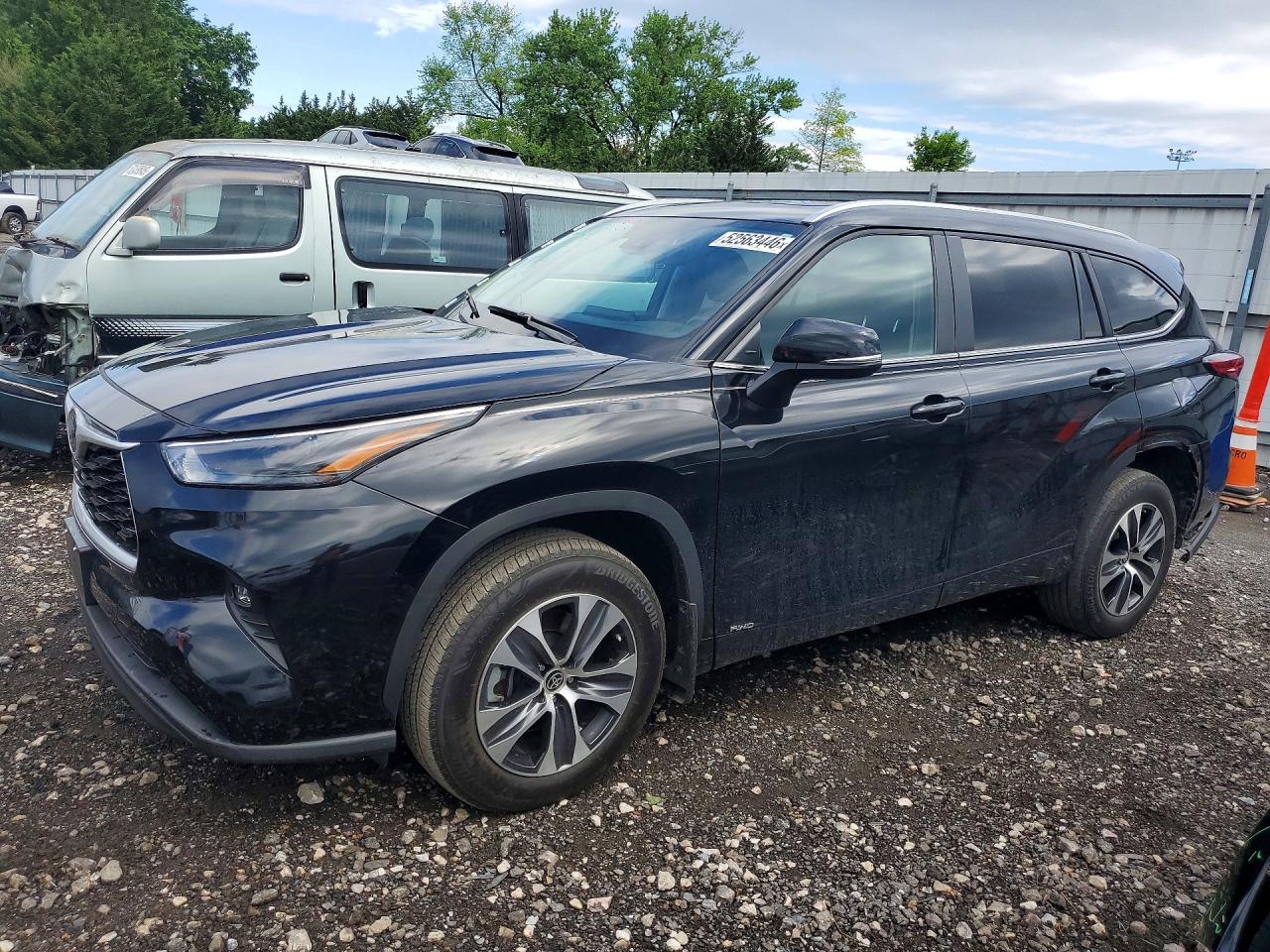 2023 TOYOTA HIGHLANDER
