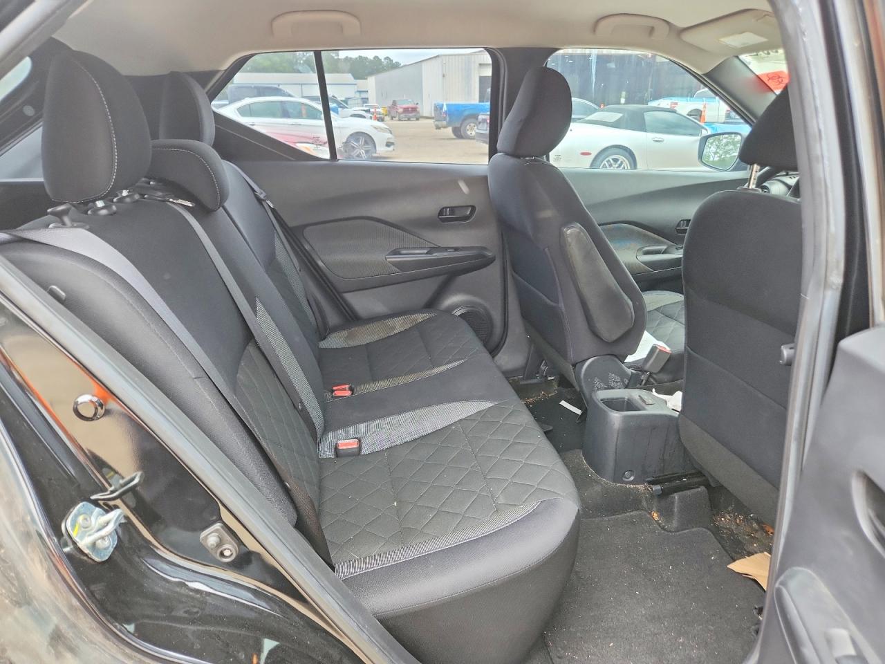 2018 NISSAN KICKS