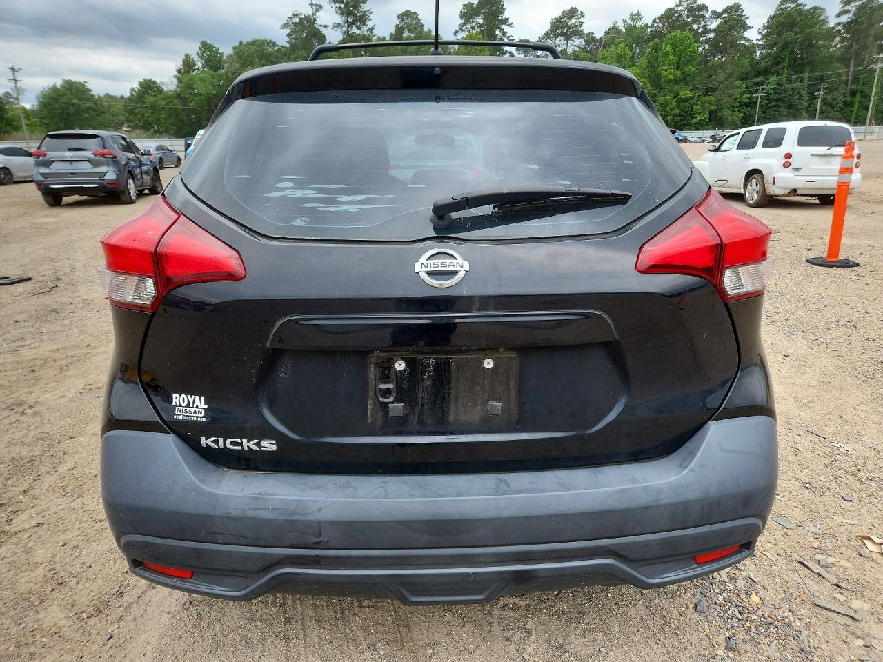 2018 NISSAN KICKS