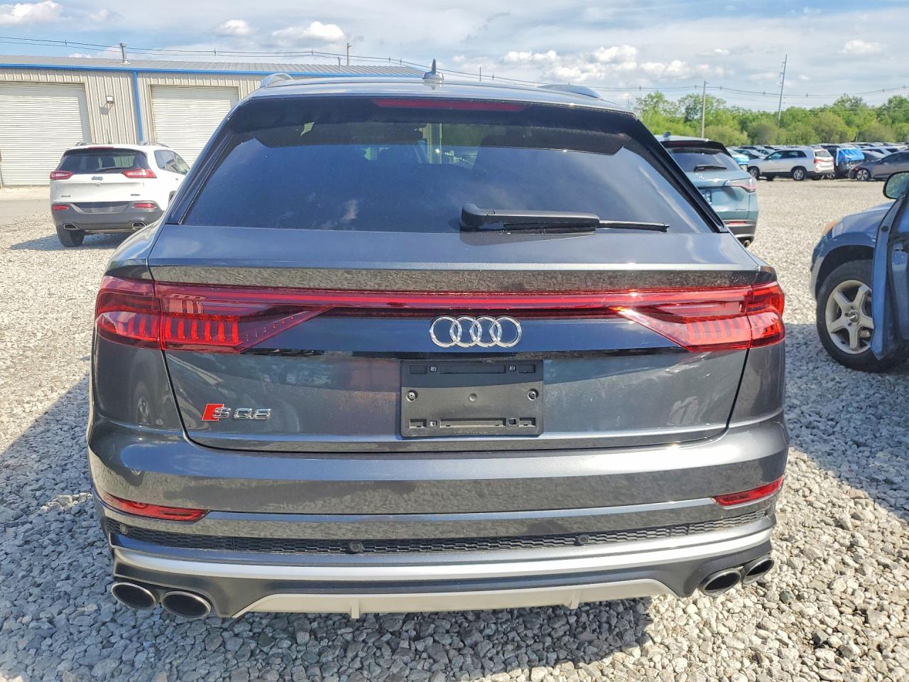 2022 AUDI SQ8