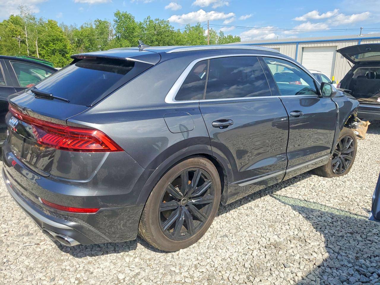 2022 AUDI SQ8