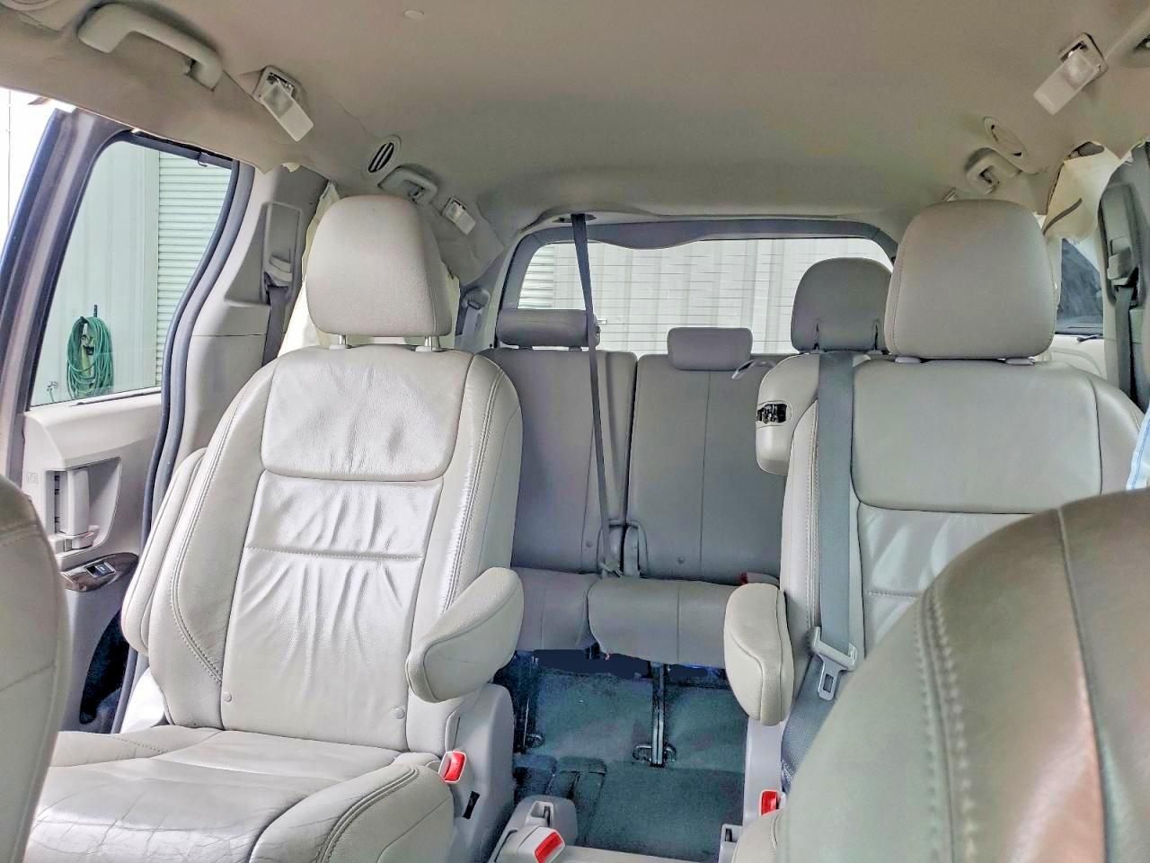 2015 TOYOTA SIENNA