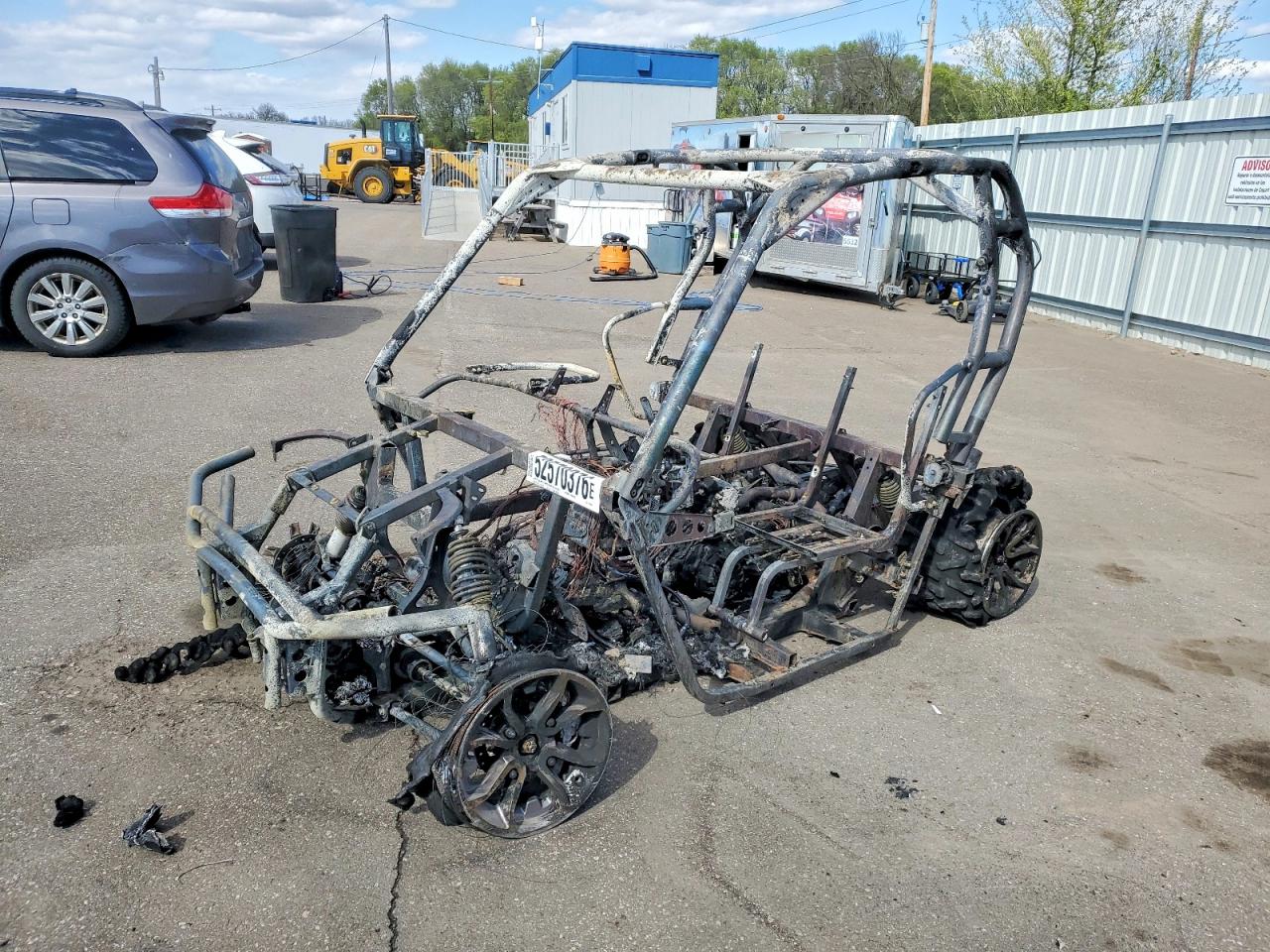2015 CAN-AM SIDEBYSIDE