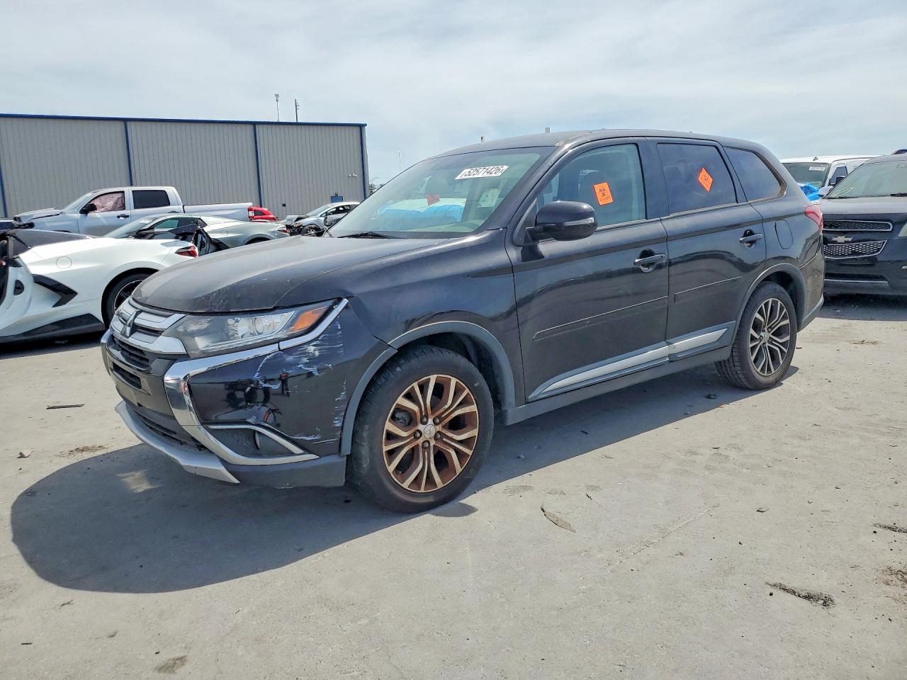 2016 MITSUBISHI OUTLANDER