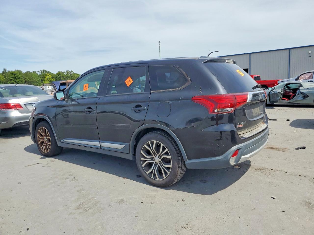 2016 MITSUBISHI OUTLANDER