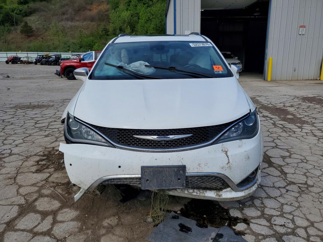 2017 CHRYSLER PACIFICA