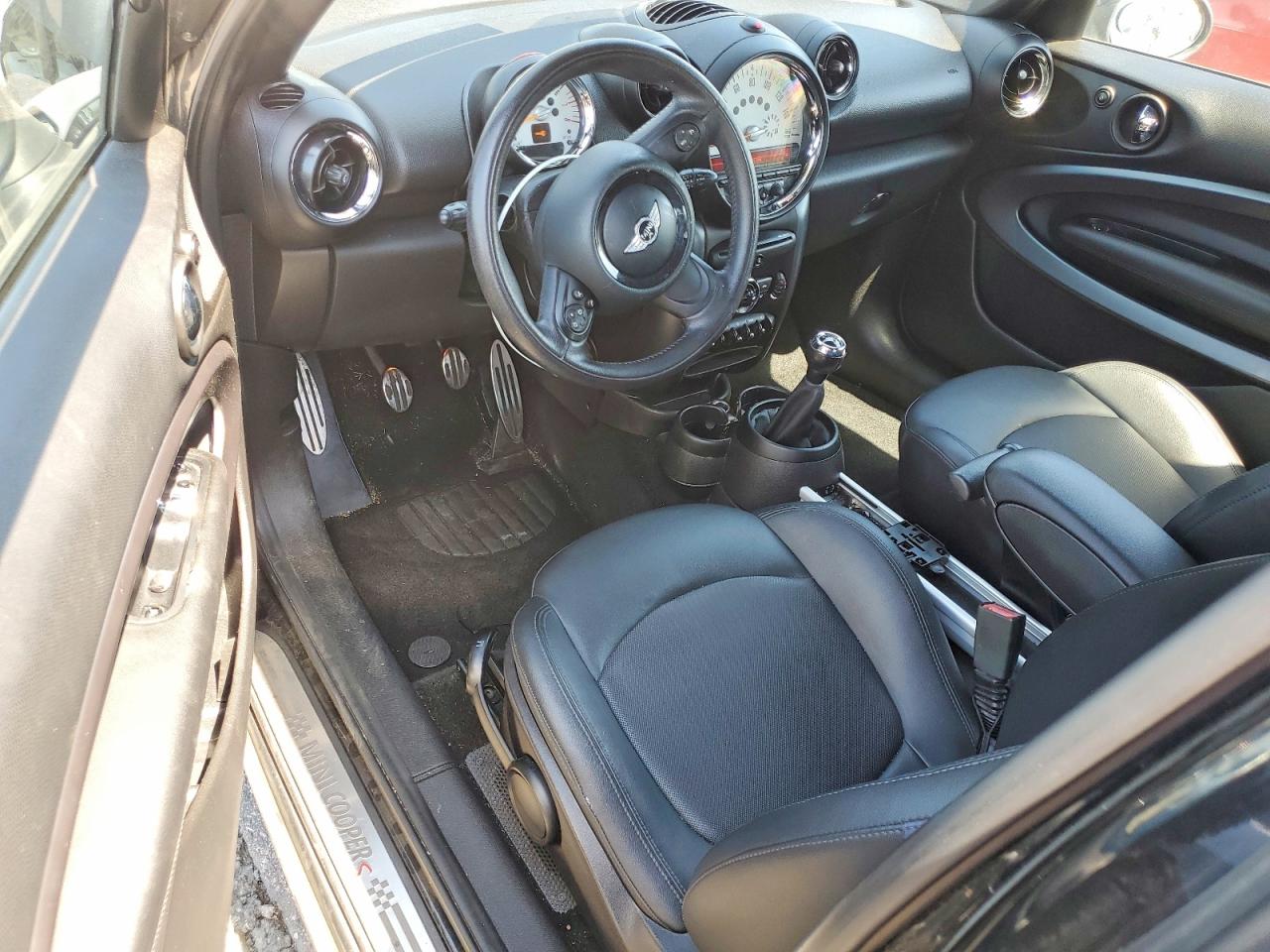 2014 MINI COOPER