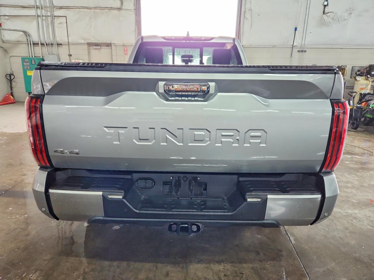 2022 TOYOTA TUNDRA