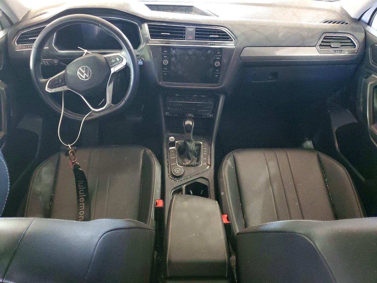2022 VOLKSWAGEN TIGUAN