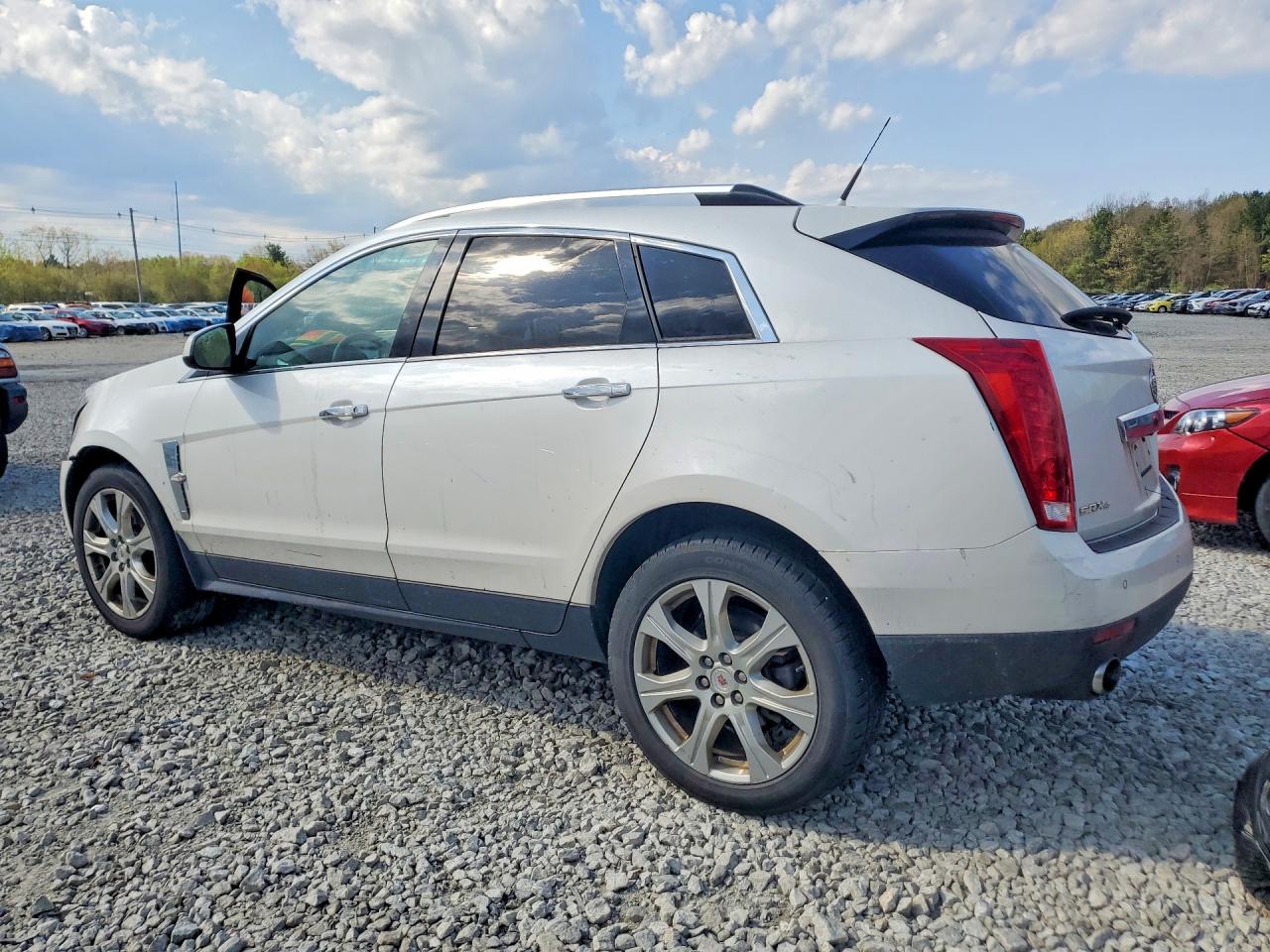 2011 CADILLAC SRX