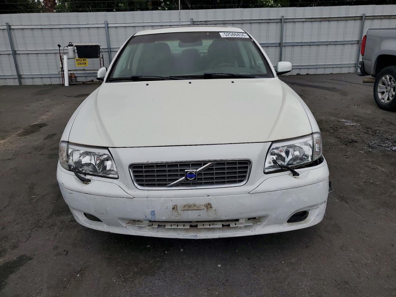 2004 VOLVO S80