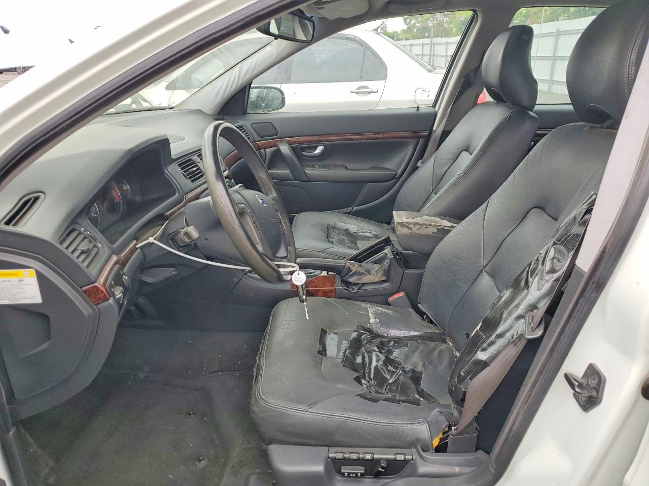2004 VOLVO S80