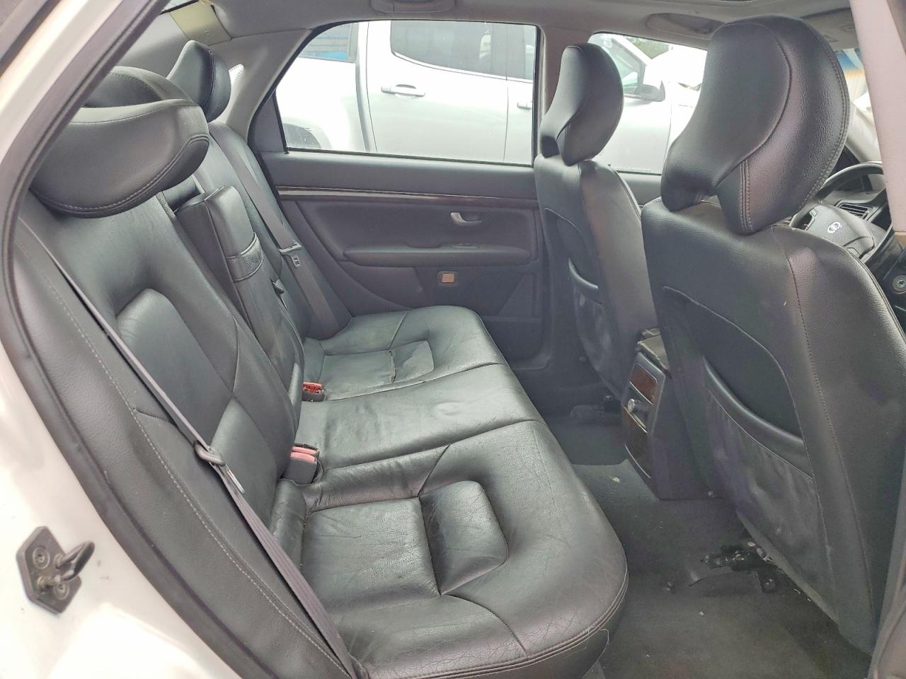2004 VOLVO S80