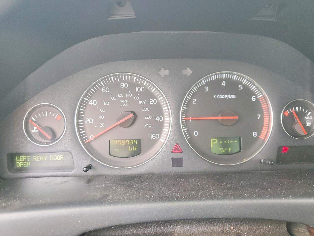 2004 VOLVO S80
