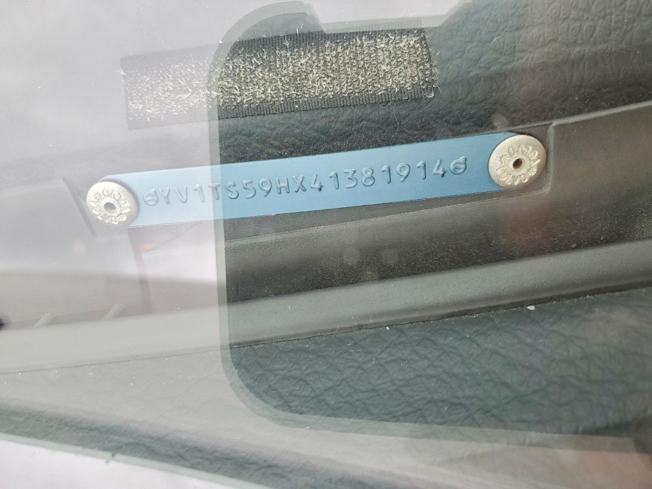 2004 VOLVO S80