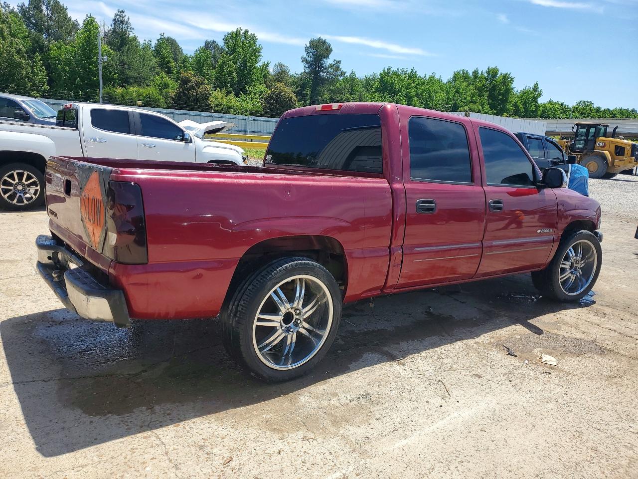 2005 GMC SIERRA