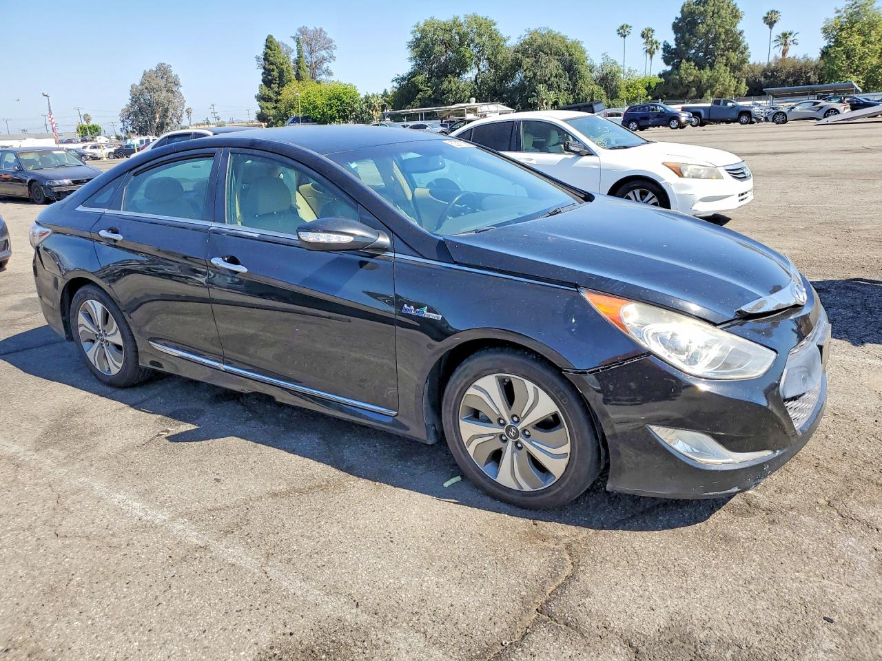 2013 HYUNDAI SONATA