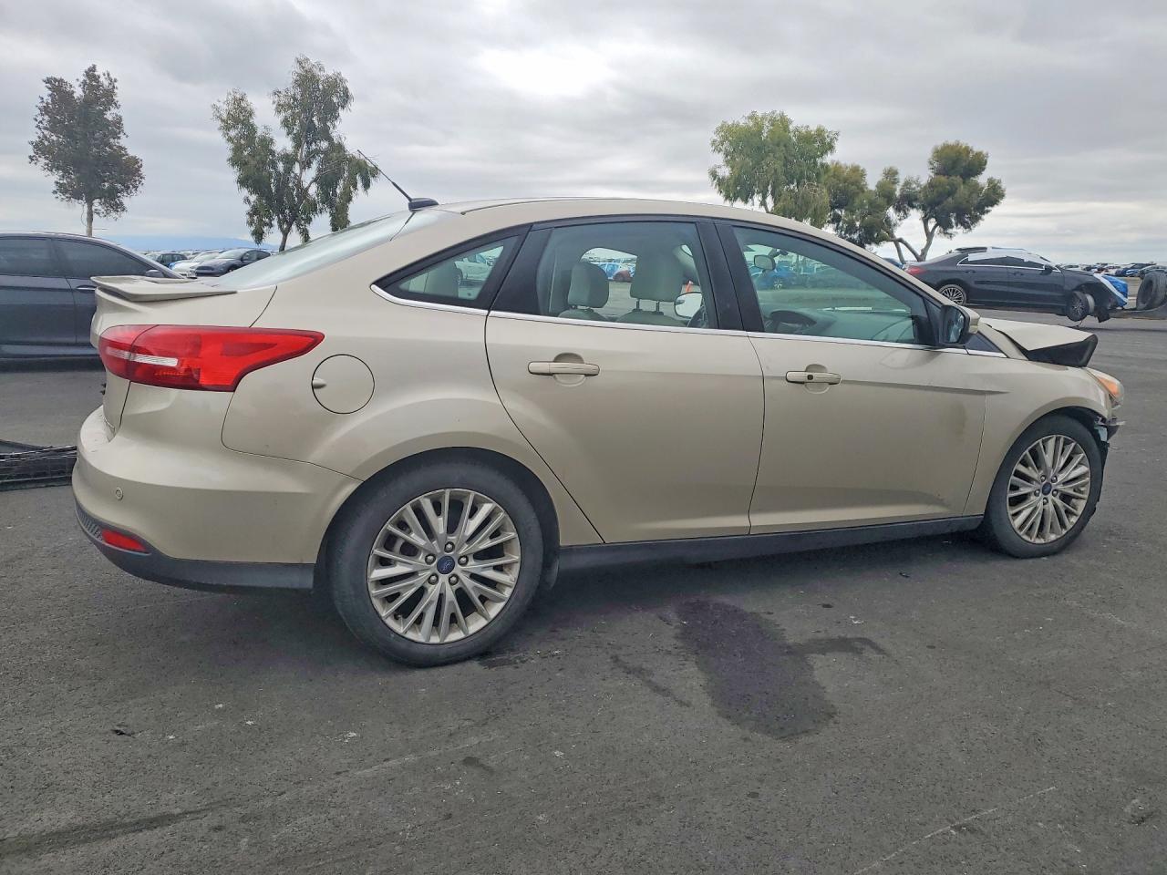 2017 FORD FOCUS