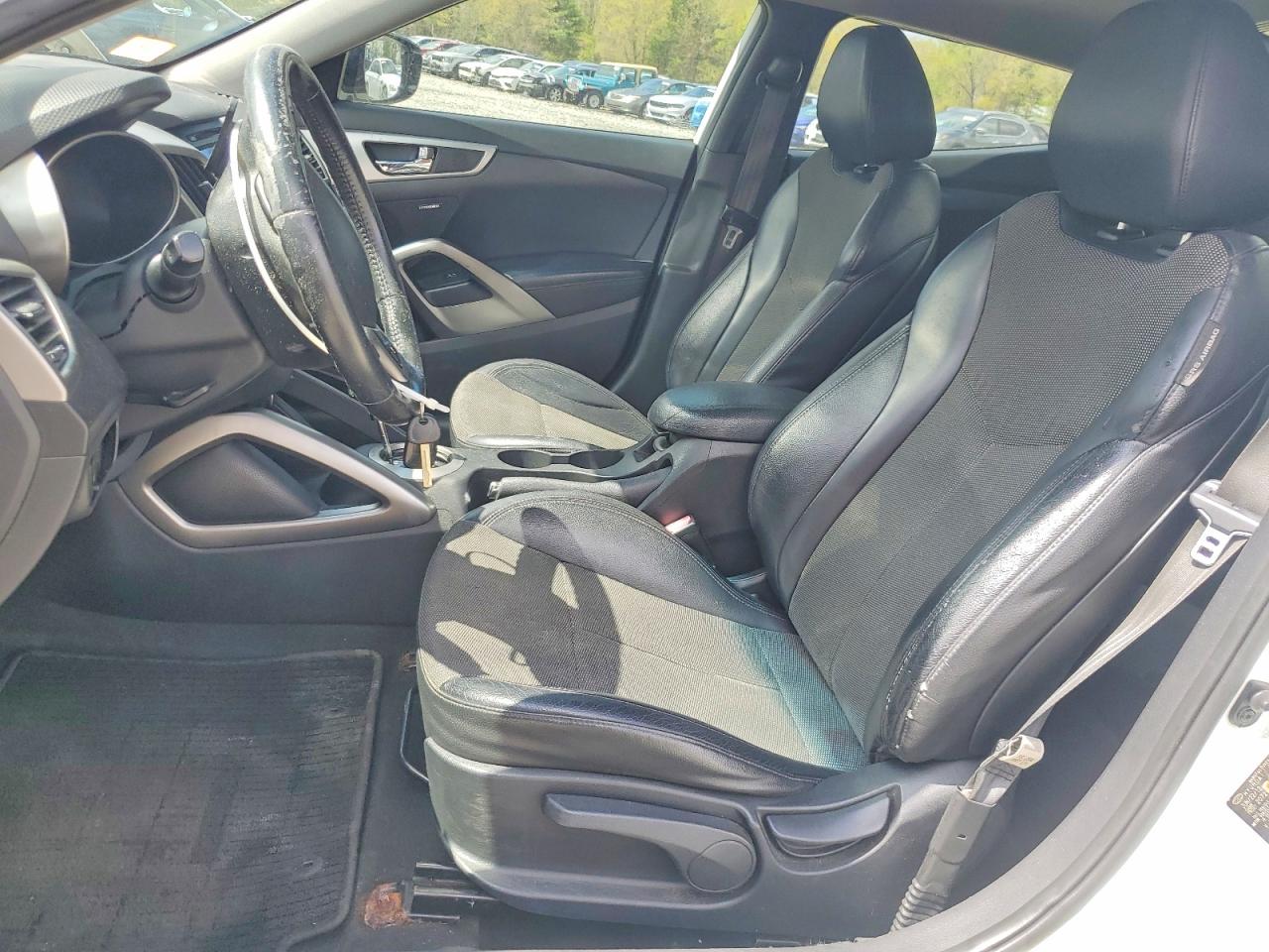 2013 HYUNDAI VELOSTER