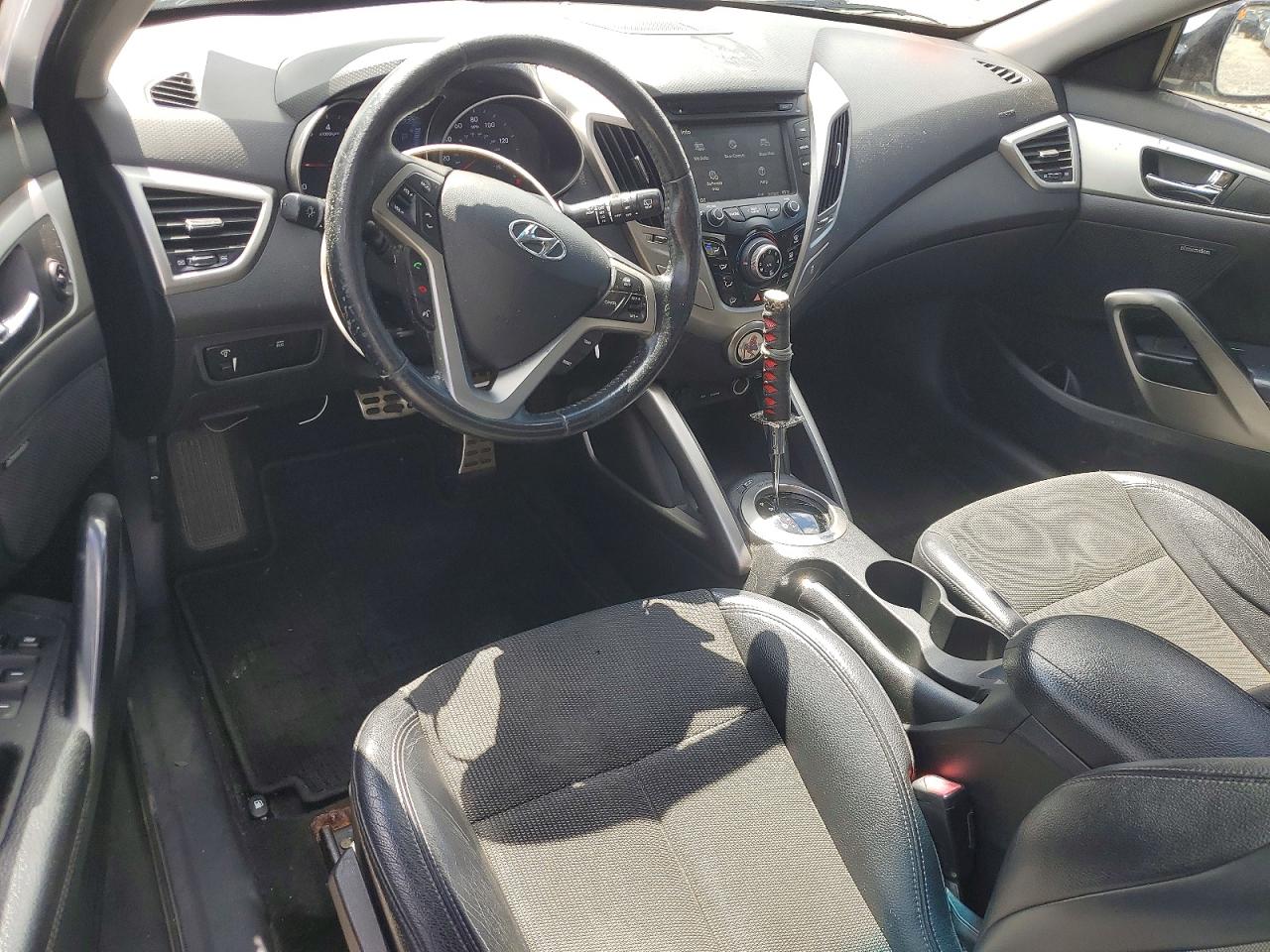 2013 HYUNDAI VELOSTER