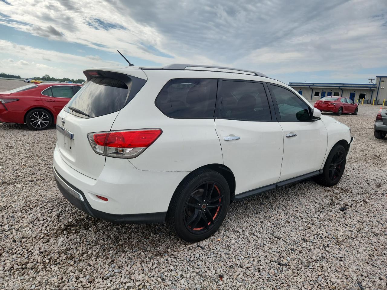 2016 NISSAN PATHFINDER