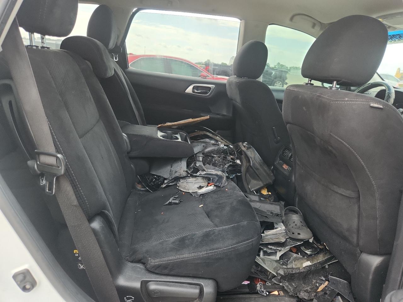 2016 NISSAN PATHFINDER