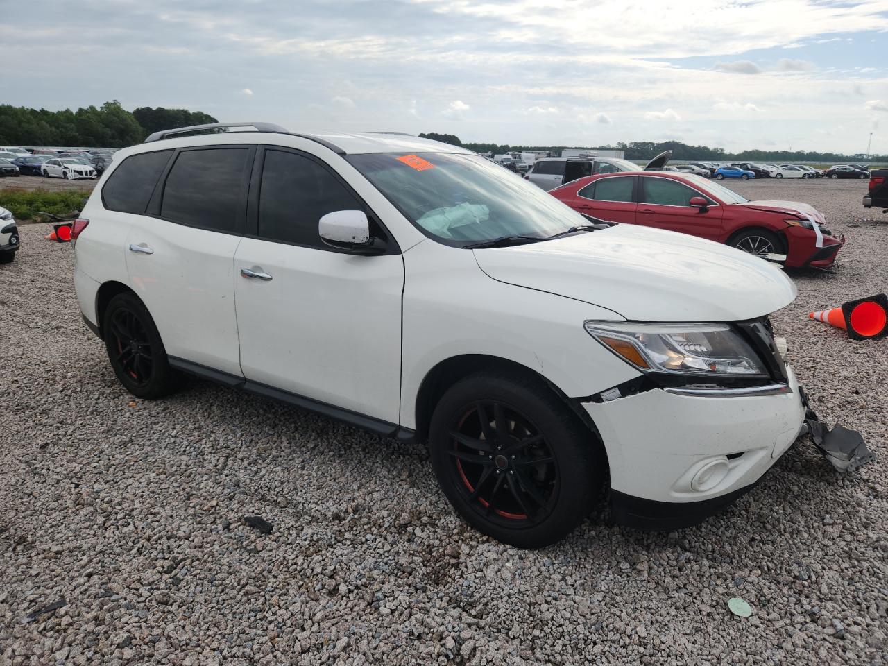 2016 NISSAN PATHFINDER
