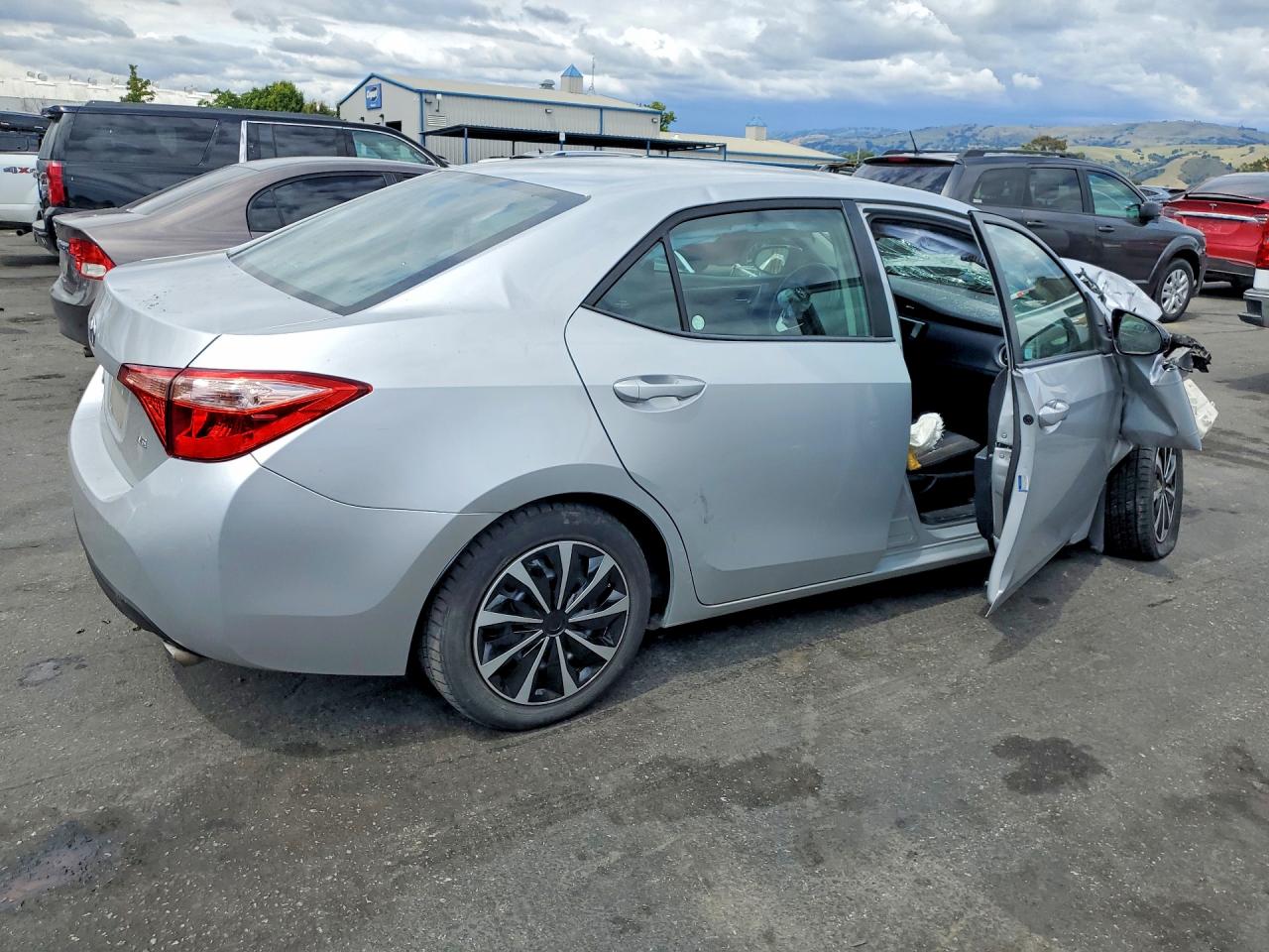 2018 TOYOTA COROLLA