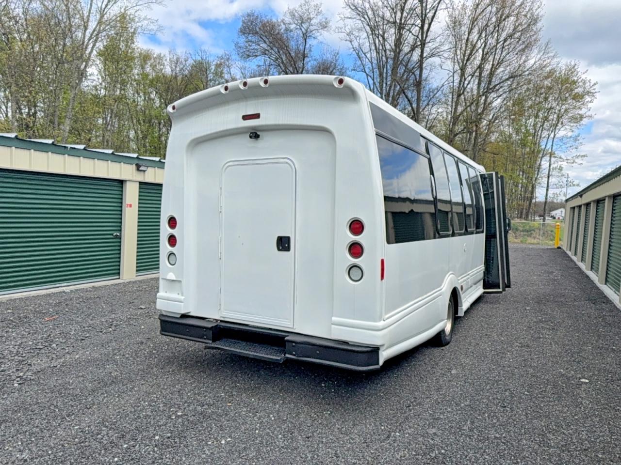 2003 FORD ECONOLINE