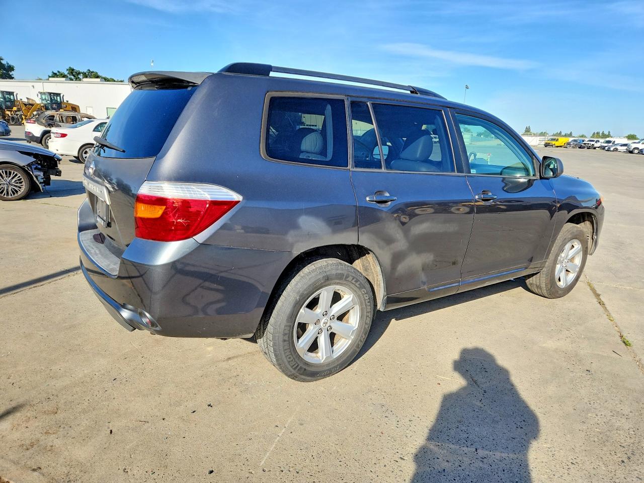 2010 TOYOTA HIGHLANDER