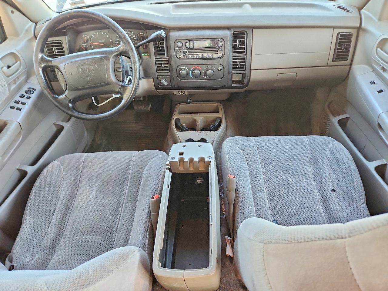 2004 DODGE DAKOTA
