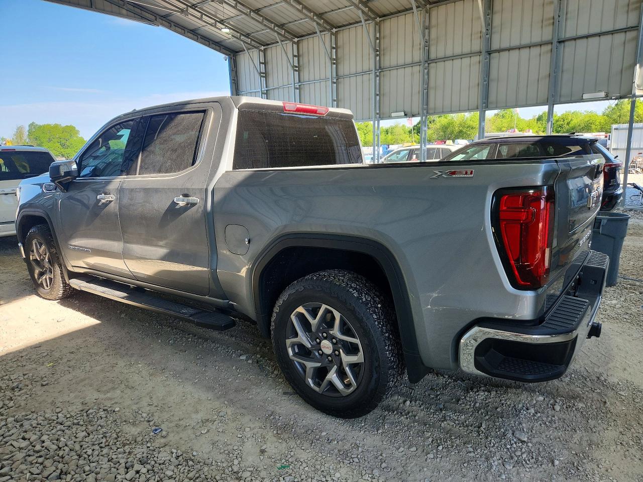 2023 GMC SIERRA