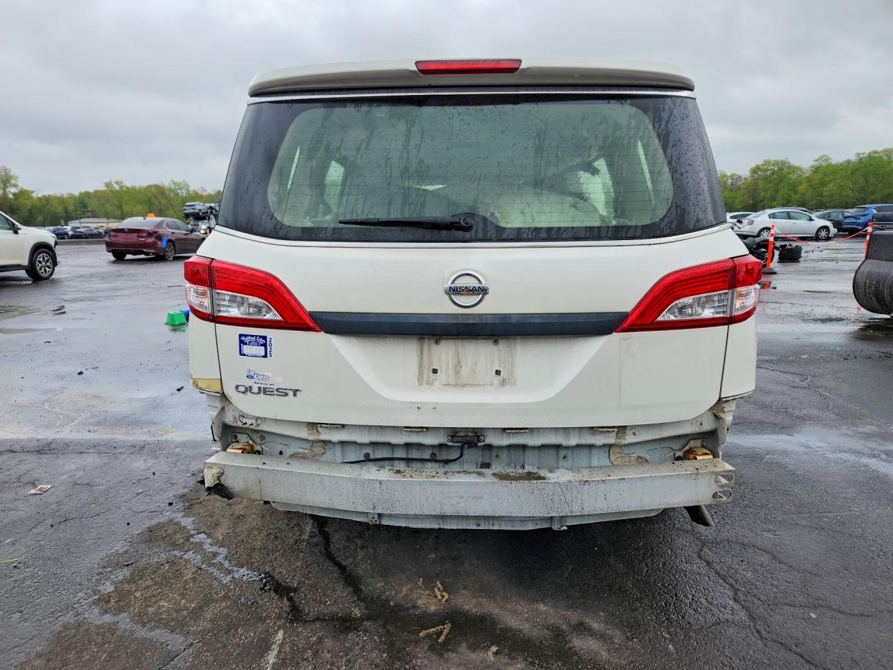2015 NISSAN QUEST