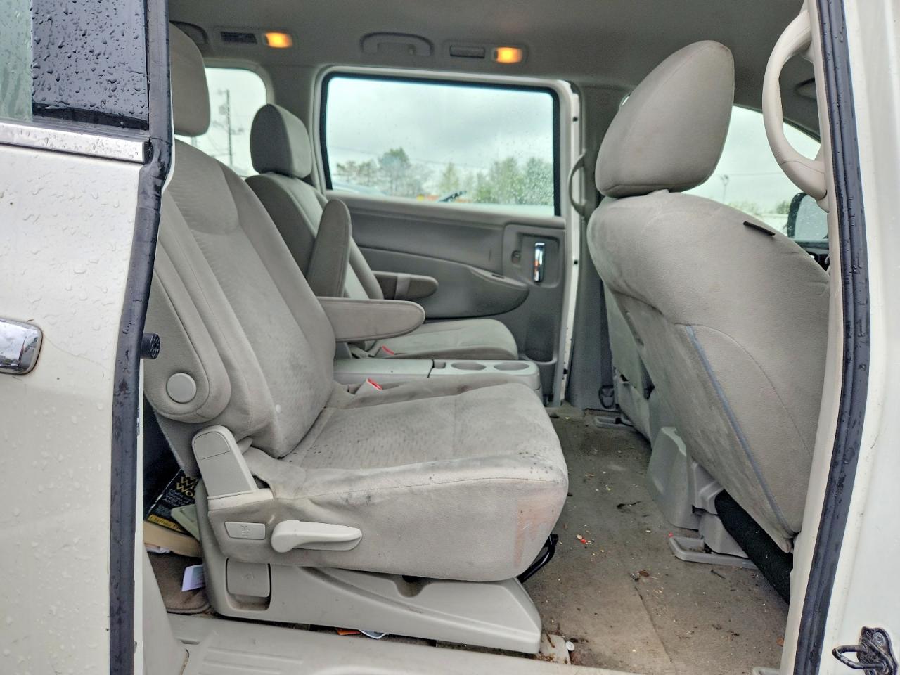 2015 NISSAN QUEST