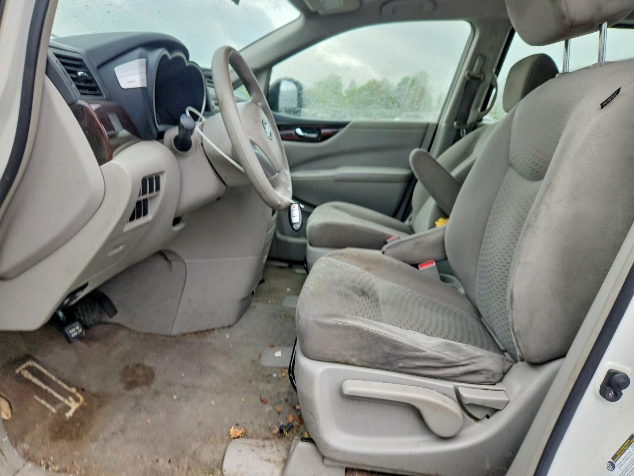2015 NISSAN QUEST