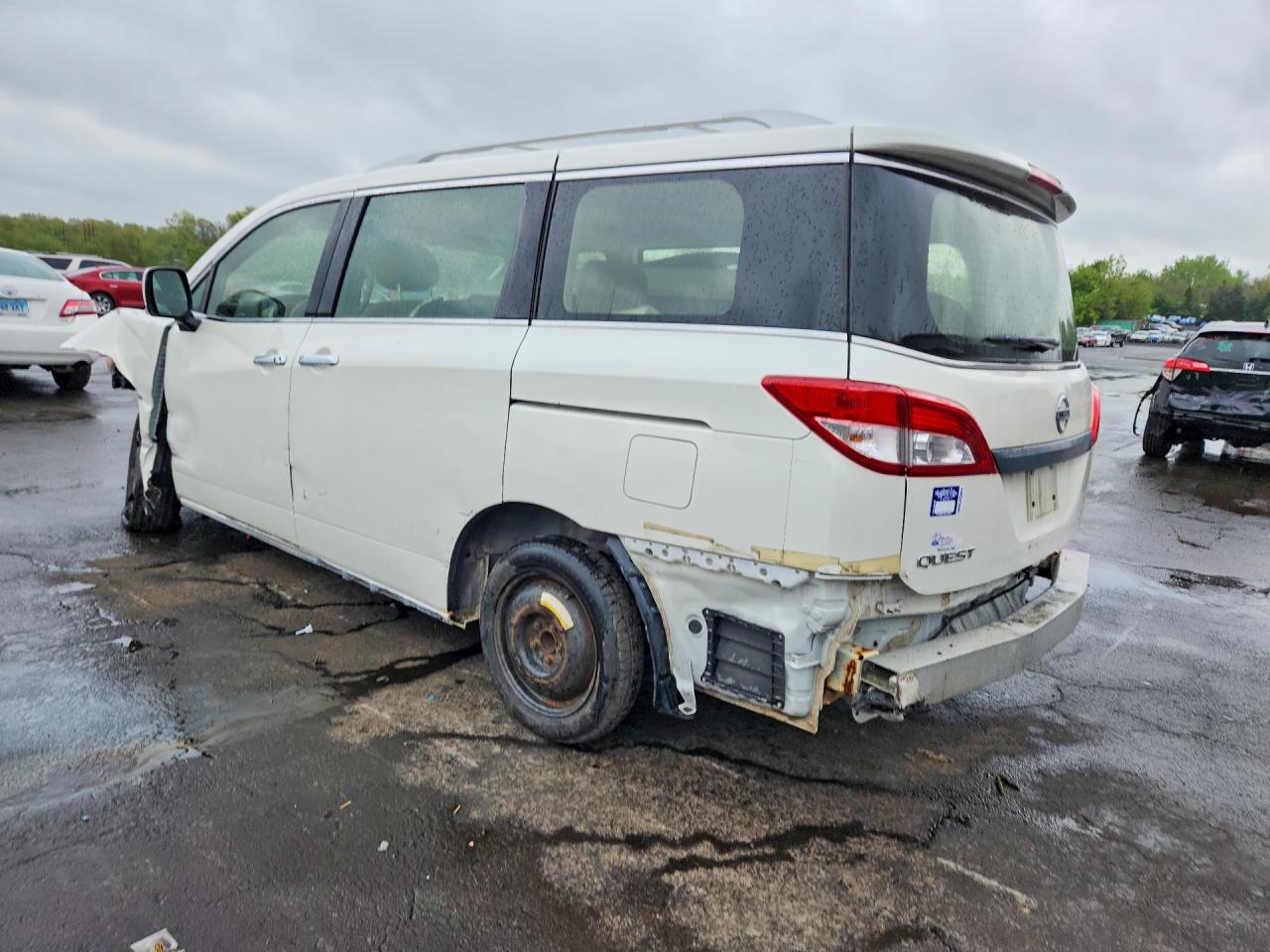2015 NISSAN QUEST
