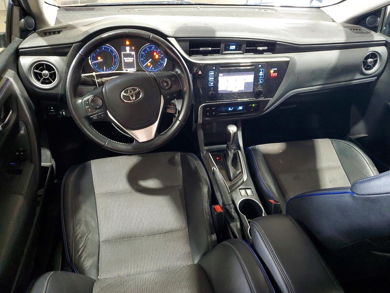 2019 TOYOTA COROLLA