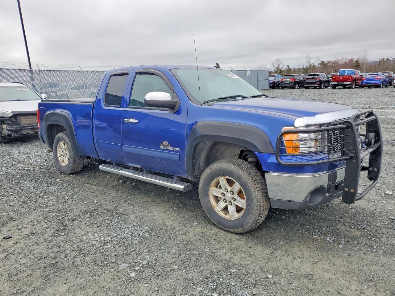 2013 GMC SIERRA