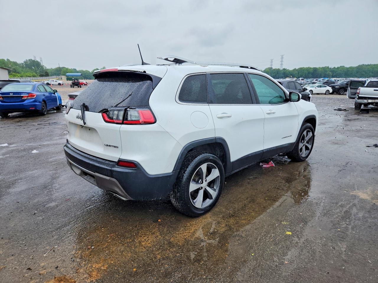 2019 JEEP CHEROKEE