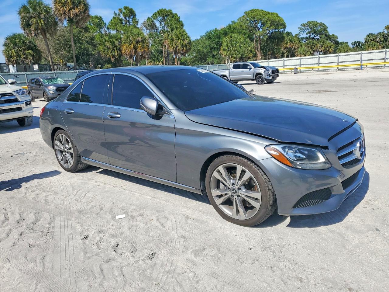 2018 MERCEDES-BENZ C-CLASS