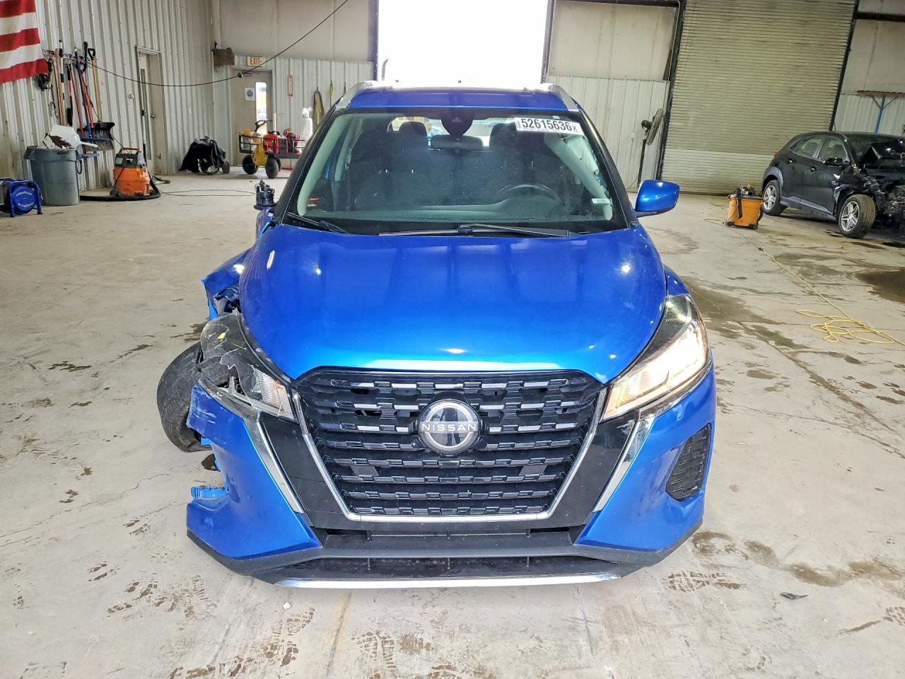 2023 NISSAN KICKS